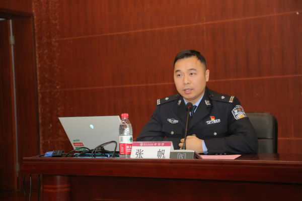 传金所配资 护航青春成长 共建平安校园——高新民警走进校园开展春季法治安全教育